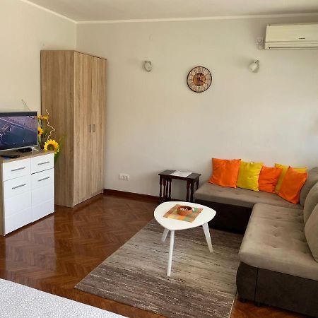 Apartment Dada Center Of Белград Экстерьер фото